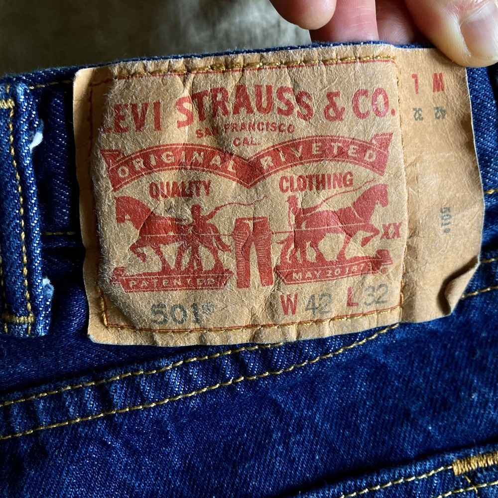 Levis 501 Original Mens Red Tab StraightFit ButtonFly Dark Wash Blue Jean 38x29 - Picture 2 of 16
